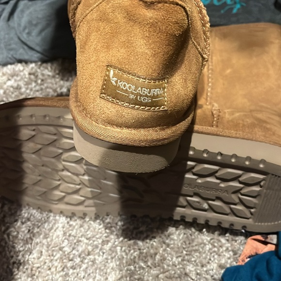 Kookaburra by Uggs size 9 worn once - Picture 3 of 3
